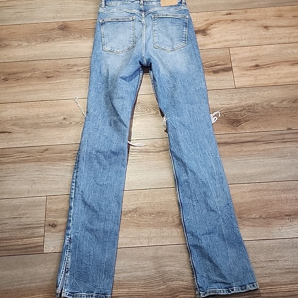 Zara Jeans Ripped Knee Jeans High Rise sz 8 - Picture 6 of 7